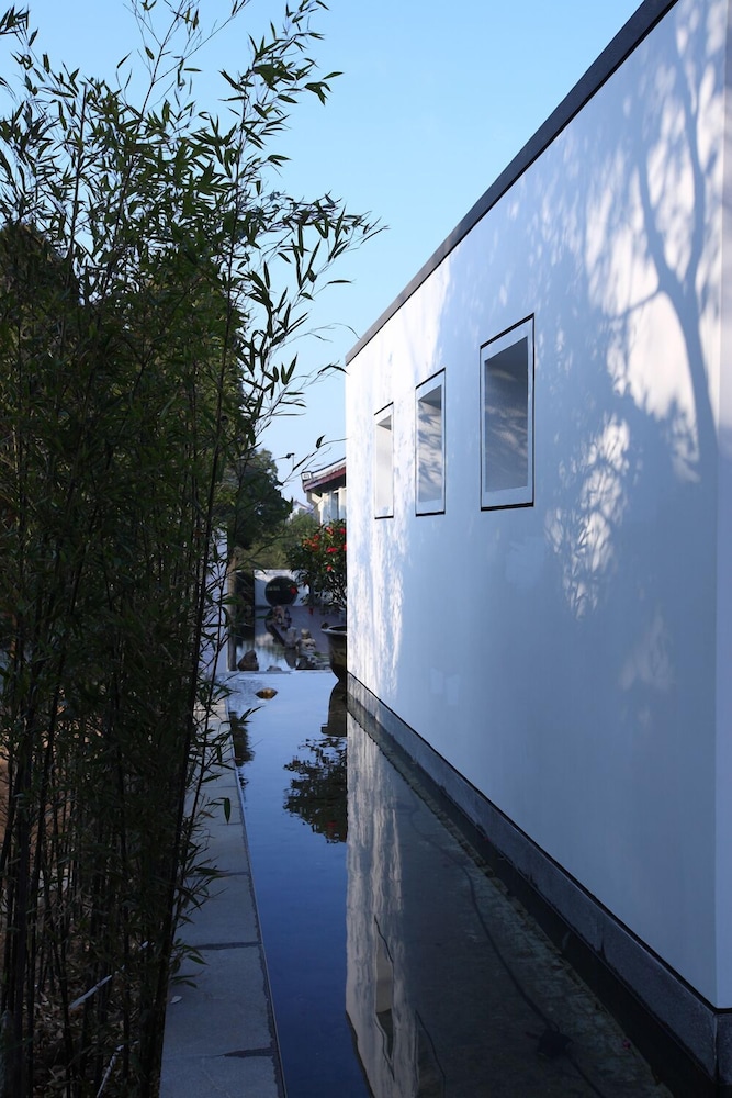 Putuoshan Ruyige Junlan Guest House