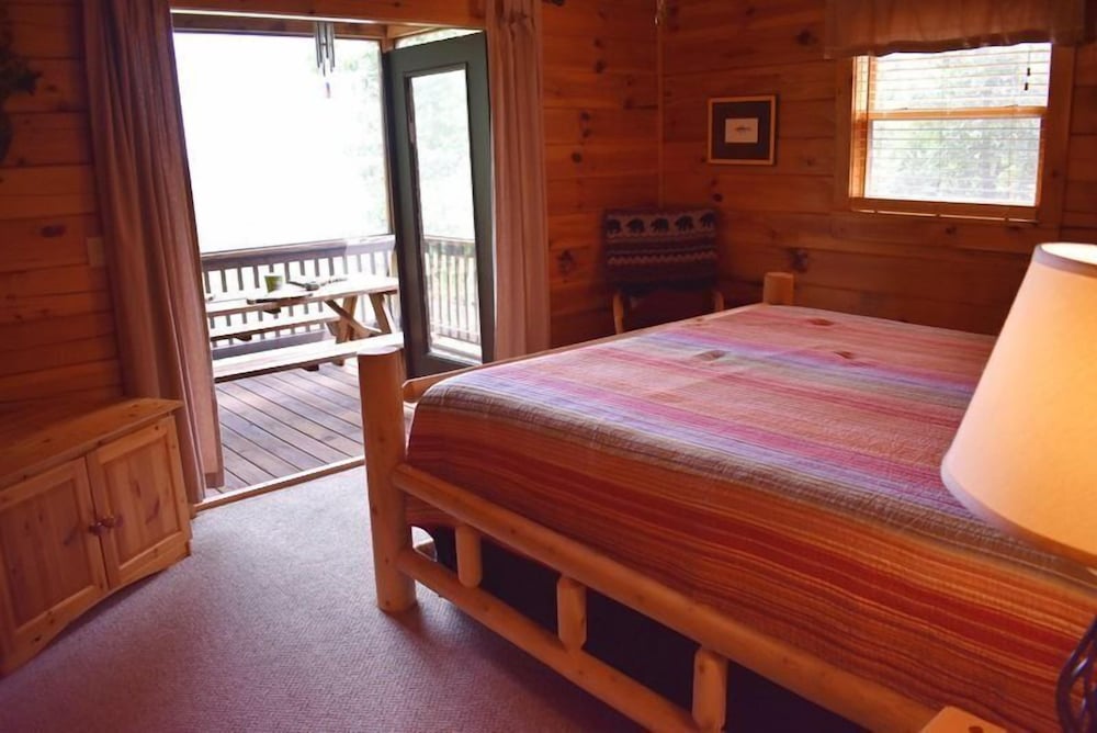 Wisteria Lodge view 3