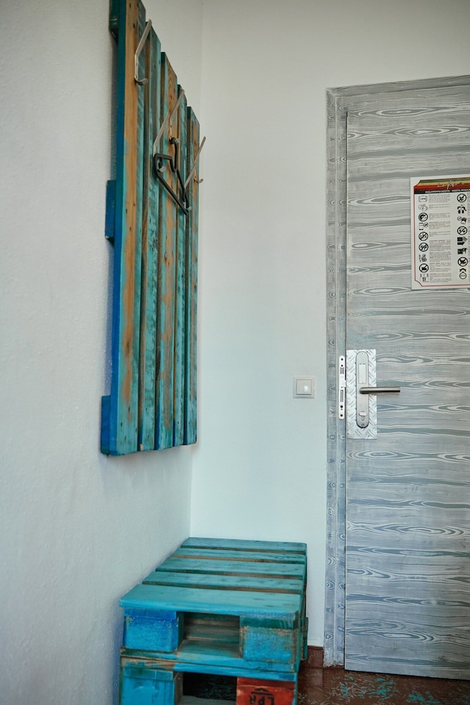 LOFT APART & HOSTAL Group