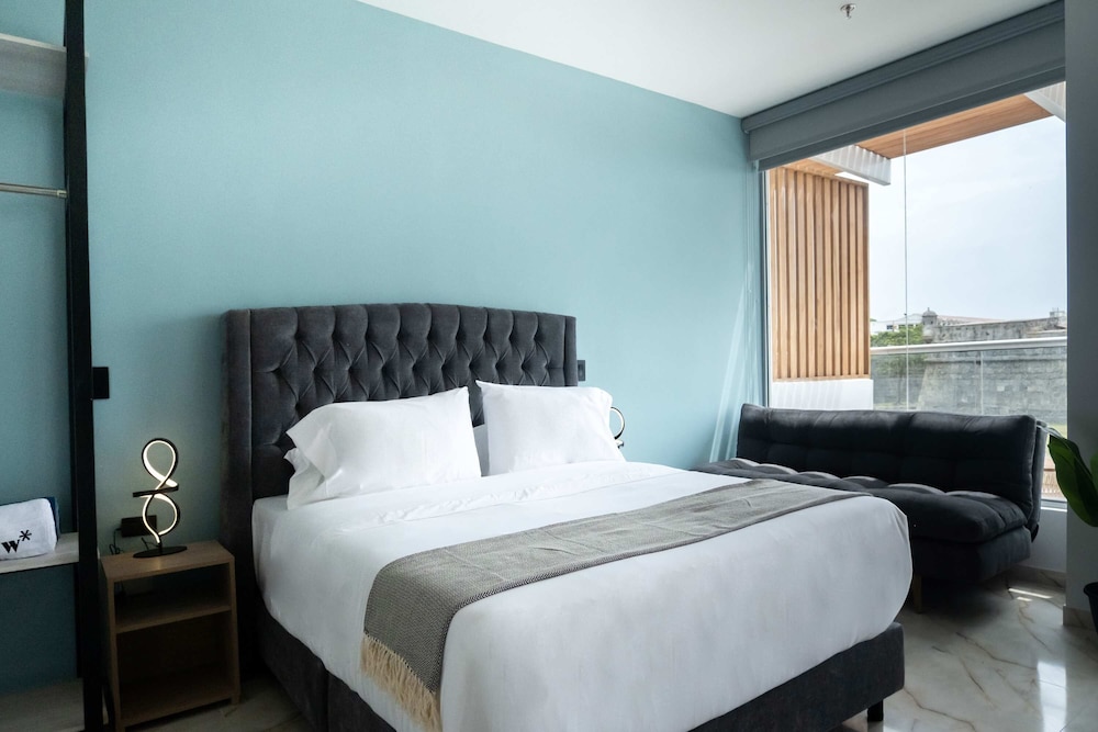w Inviting 3BR w AC Near Ciudad Amurallada