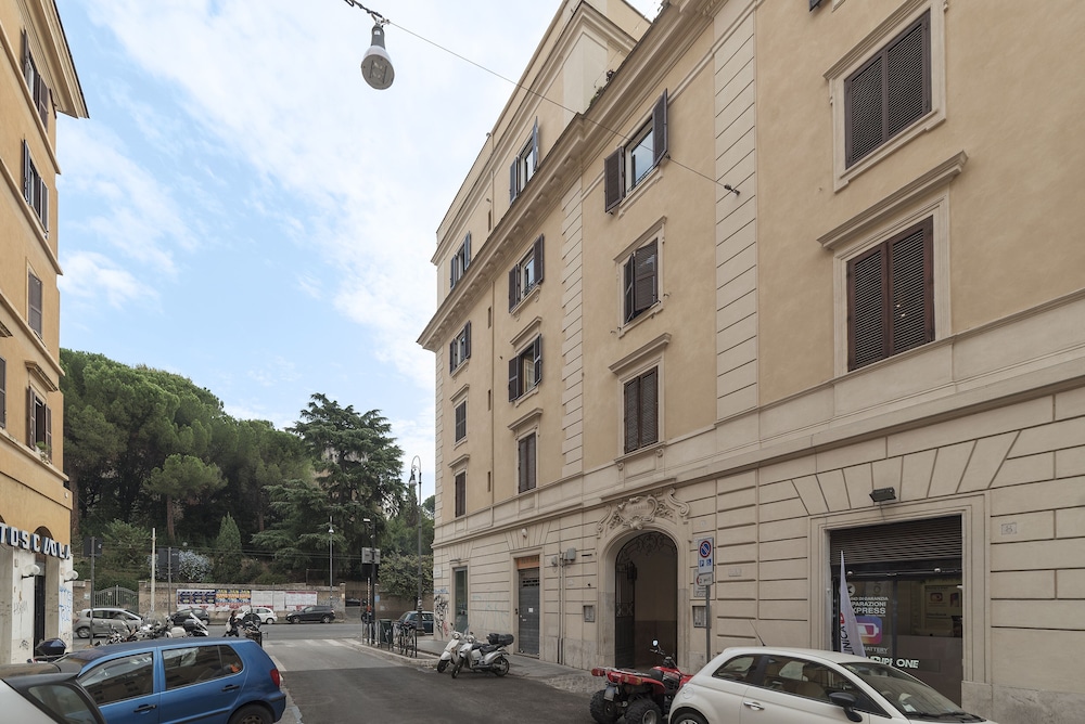 Roman Experience Testaccio Flat