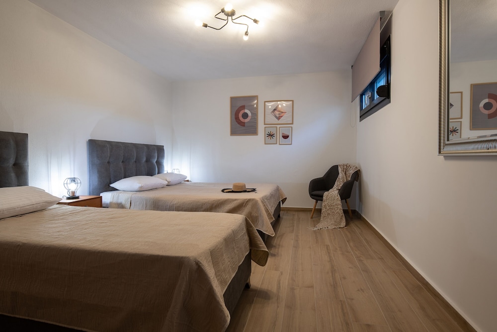 The Black Pearl Villas photo 5