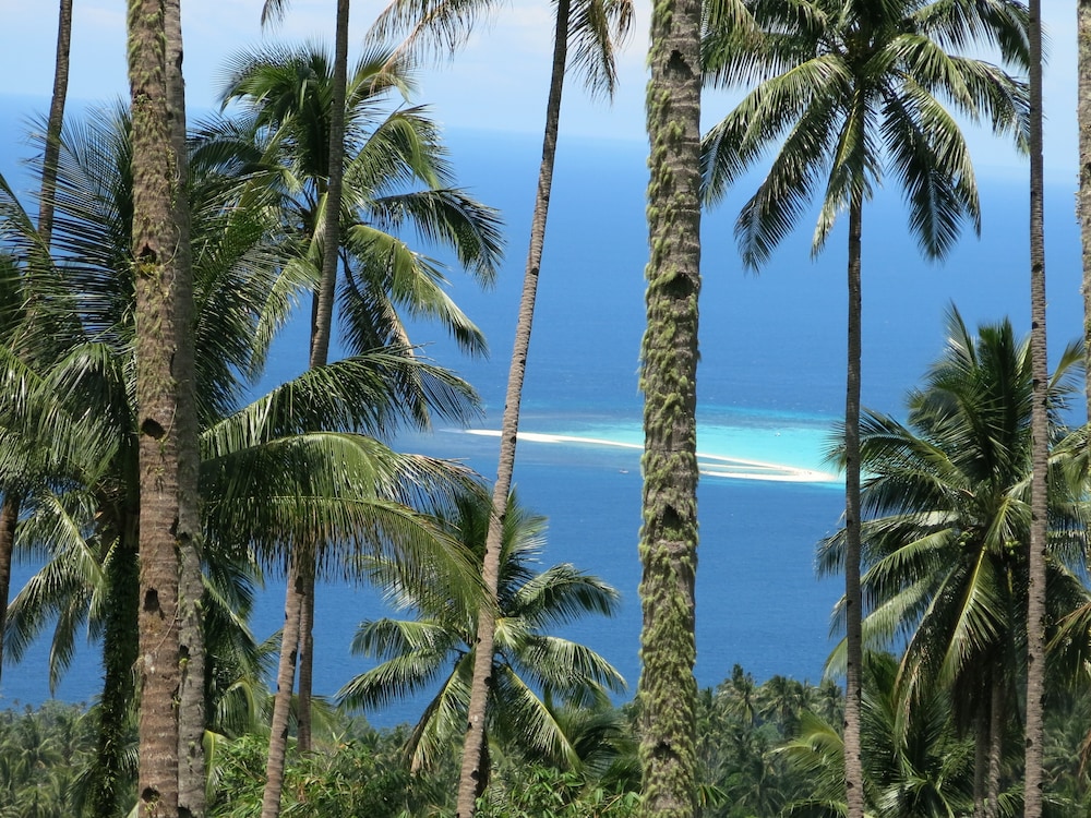 Camiguin Volcan Beach Eco Retreat & Dive Resort