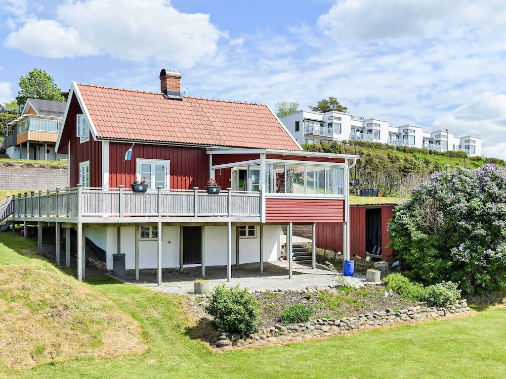 Cottage With Fjord View, Stenungsund