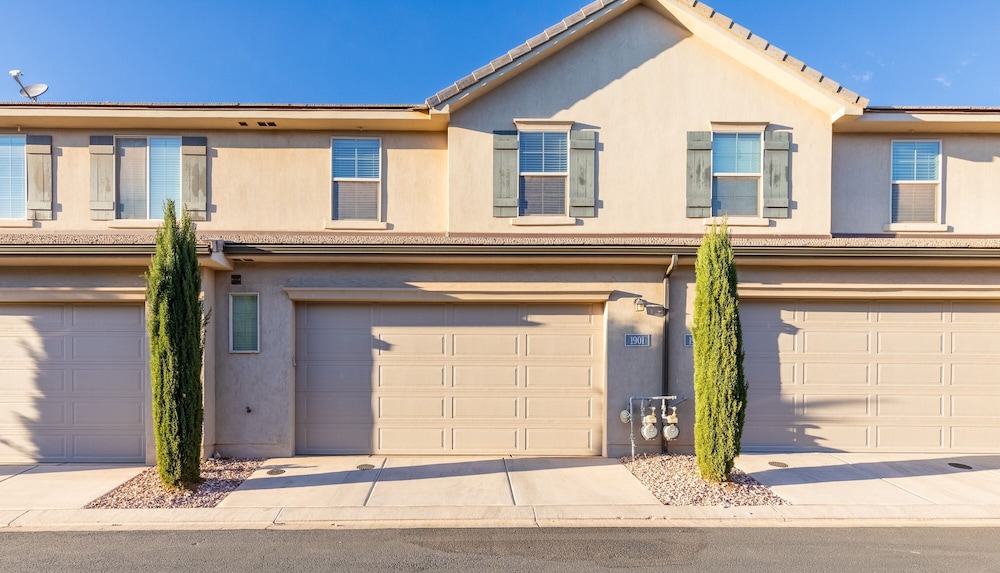 The Vintage 3 Bedroom Townhouse