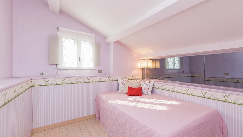 Rental in Rome Campo de Fiori Balcony