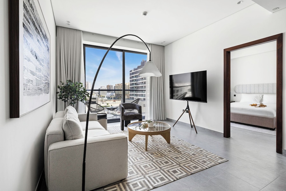 Stylish 1BR Near Museum of the Future
