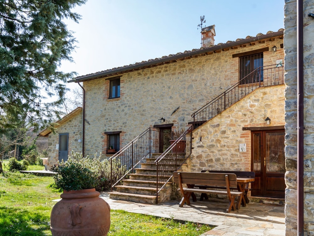 Holiday Home Near Pietrafitta Lake view 3