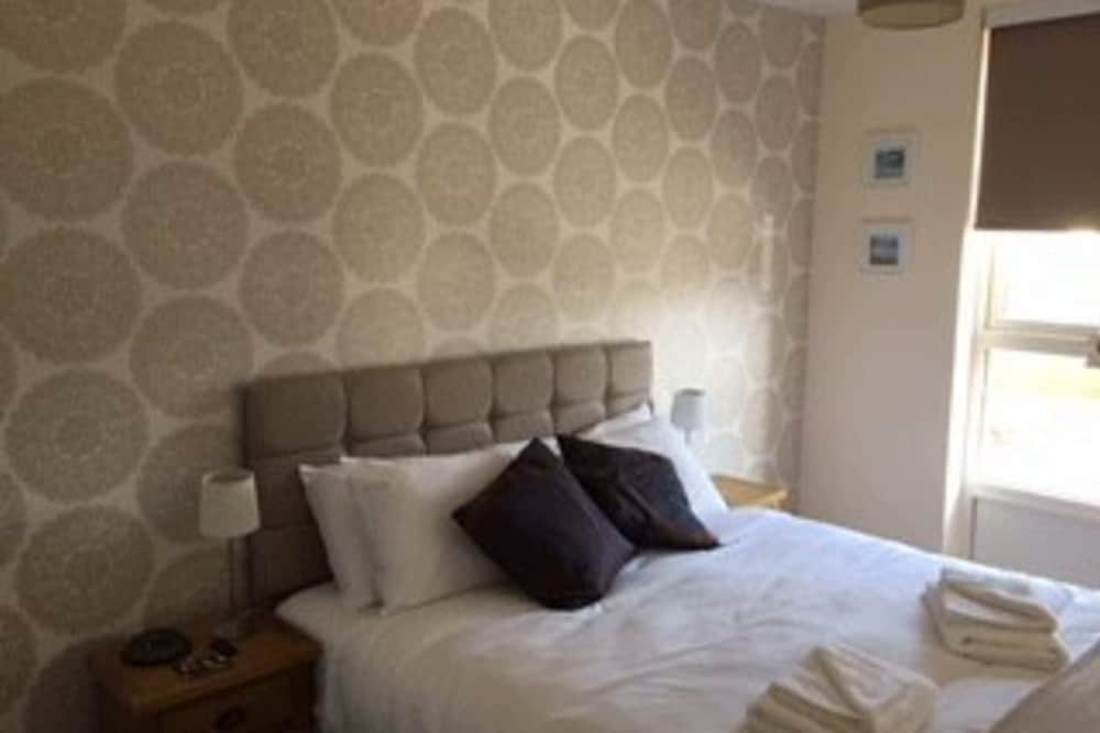 Modern Apartment in Edinburgh