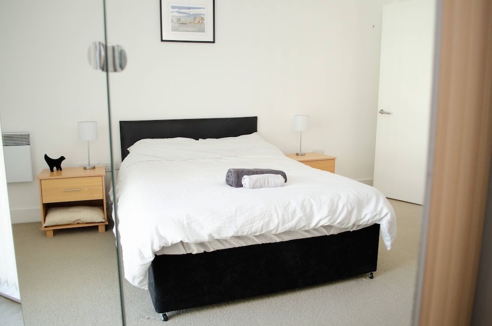 Kent Street - Apt 8 view 3