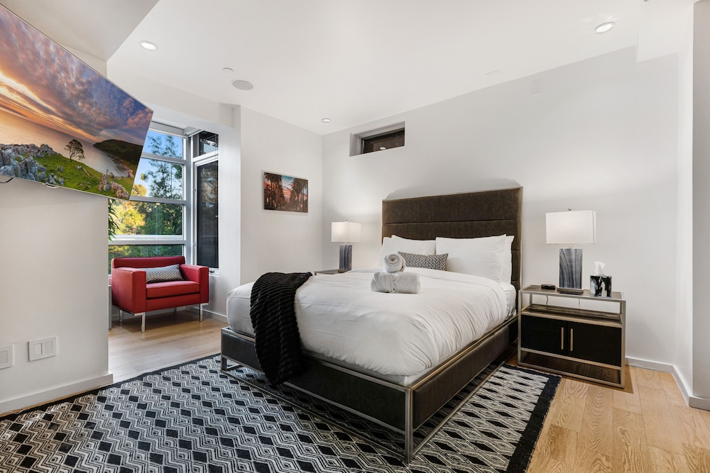 Celebrity Chich - Image 5