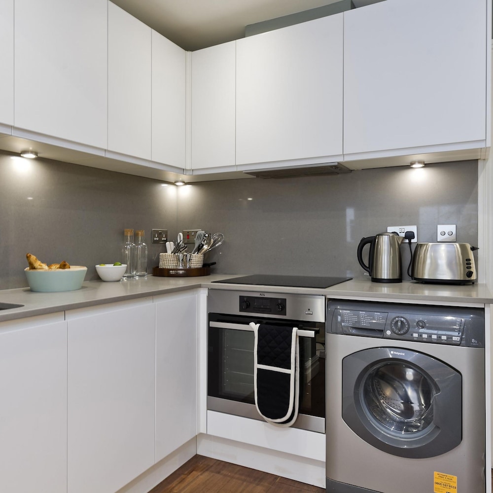 Attractive 1-bed Flat in Prestige Knightsbridge