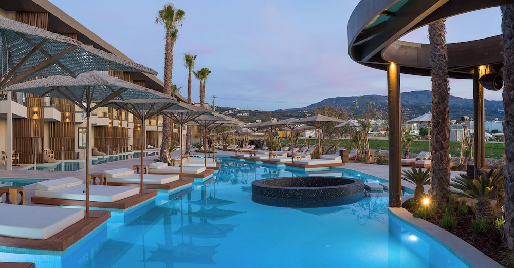 Nalu Resort & Spa