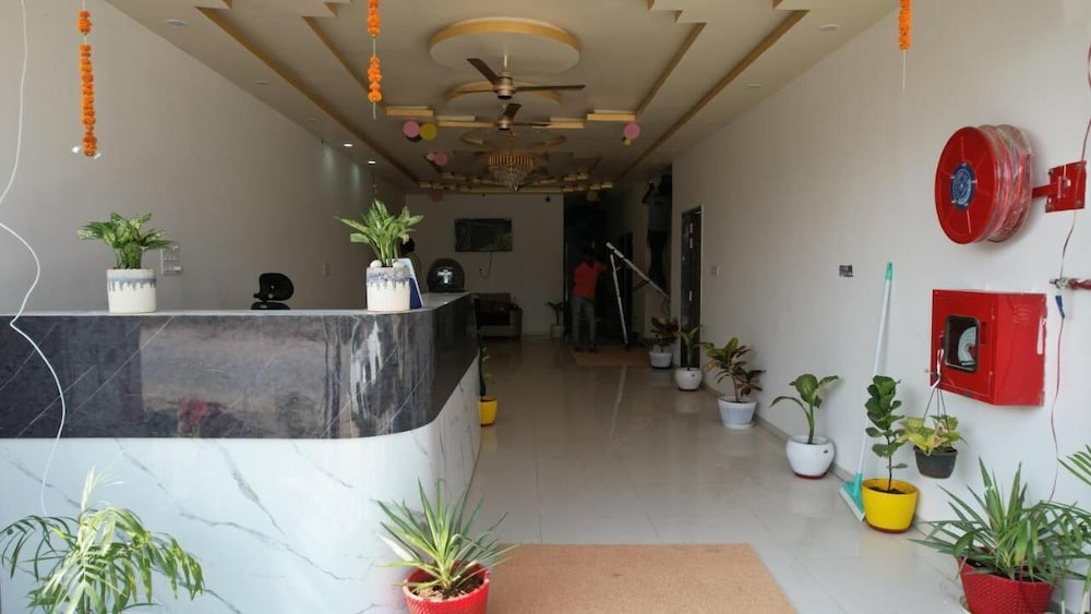 Madhav Palace