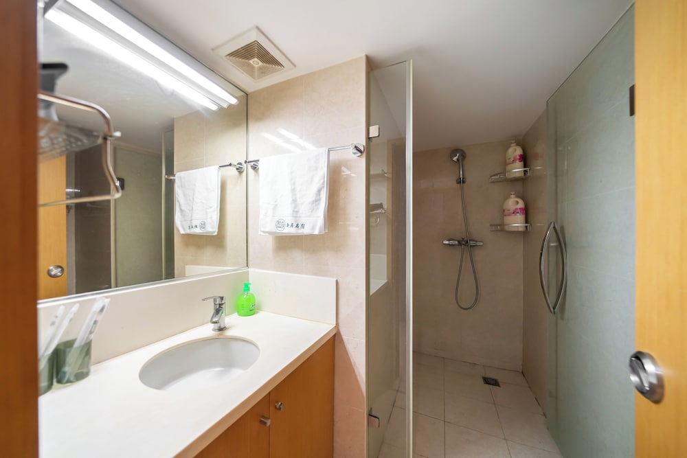 Shanghai Hills & Wanye Spacious Family Suites
