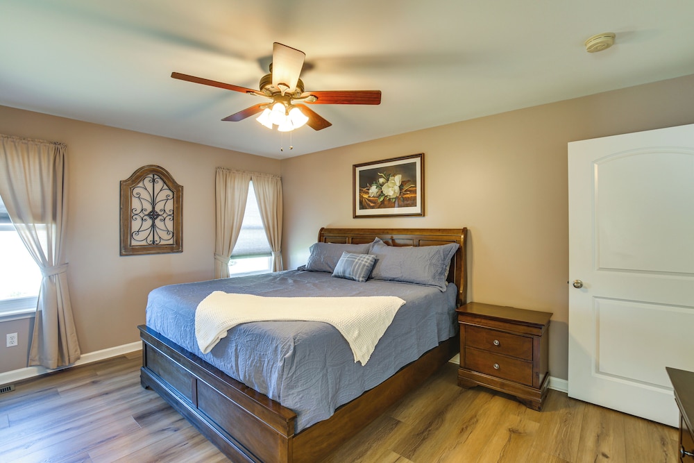 Sip, Soar & Explore: Spacious Union Home w/ Yard