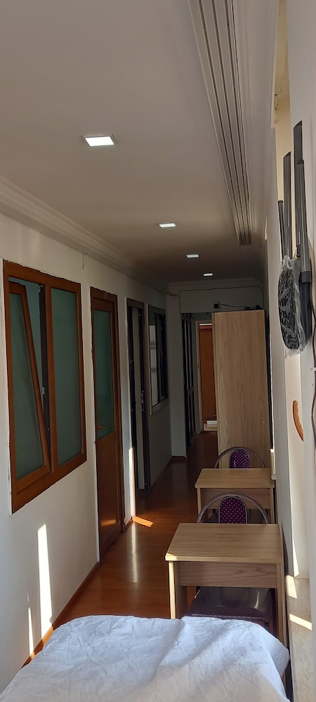 28 may Centr City hostel
