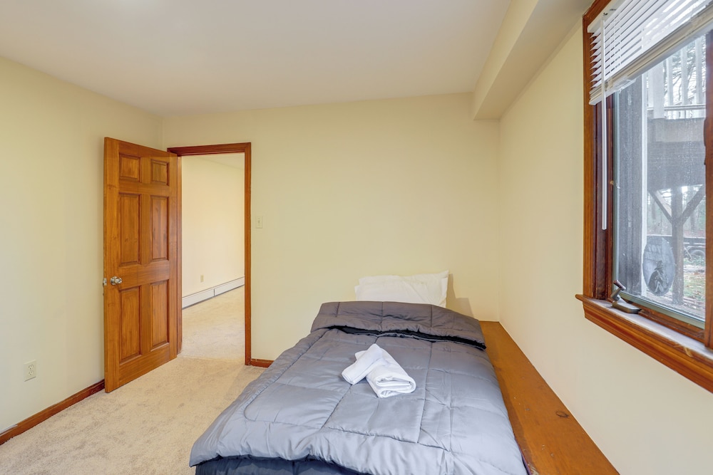 Peek-a-boo Lake Views & Yard: Windham Home