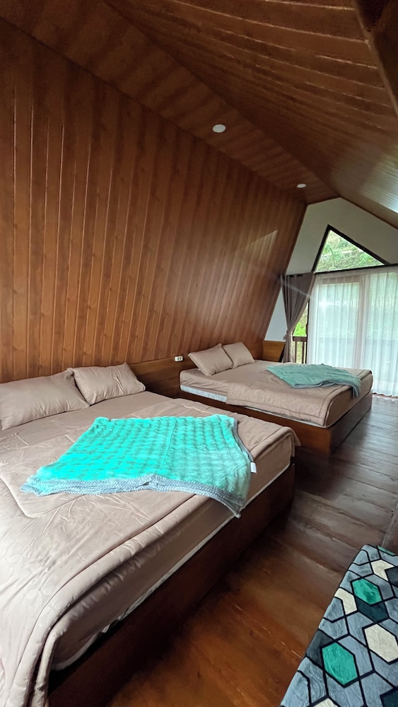 Padangsari Cabin House
