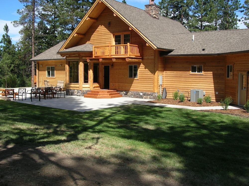 Pineview Lodge