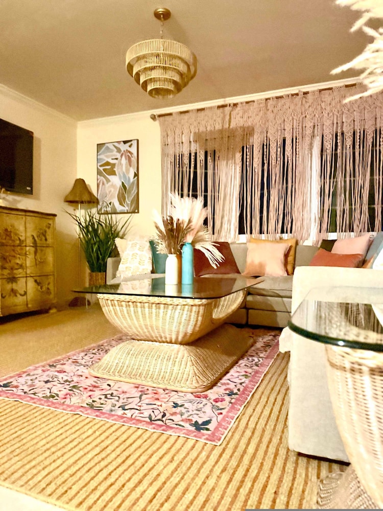 Brand New Coral Reef Suite Located in Paradise Island Estate