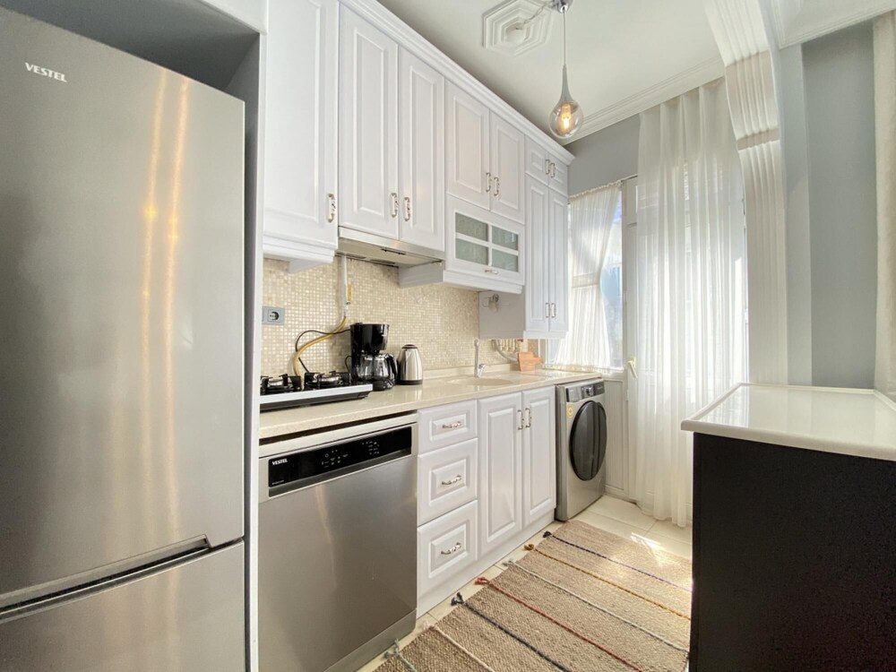 Modern and Stylish Flat Near Taksim Square
