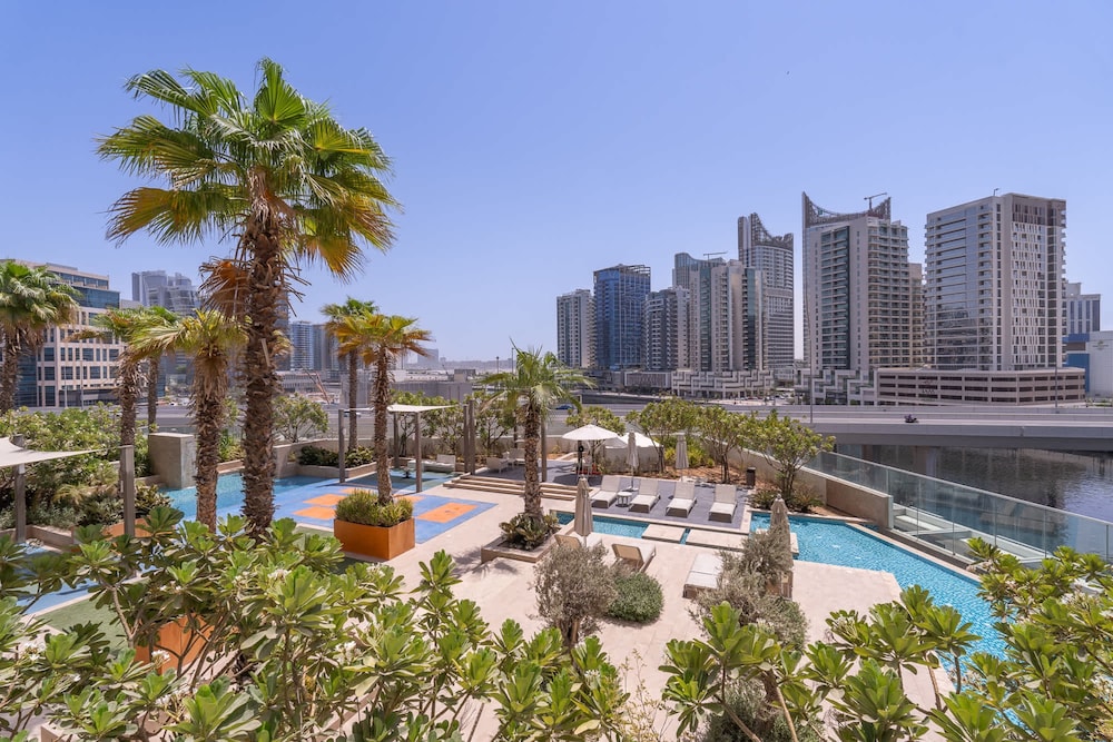 Cozy Studio Perfect for 4 at Damac Maison Prive
