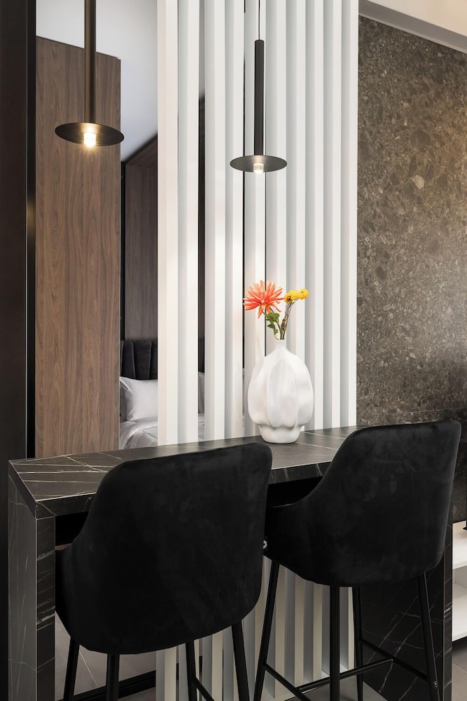 FOS Premium Apartments by halu