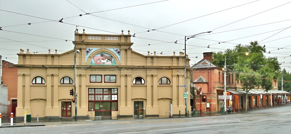 Richmond Oasis Apartments