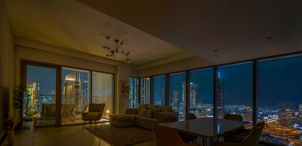 LUX The Burj Khalifa Downtown View Suite