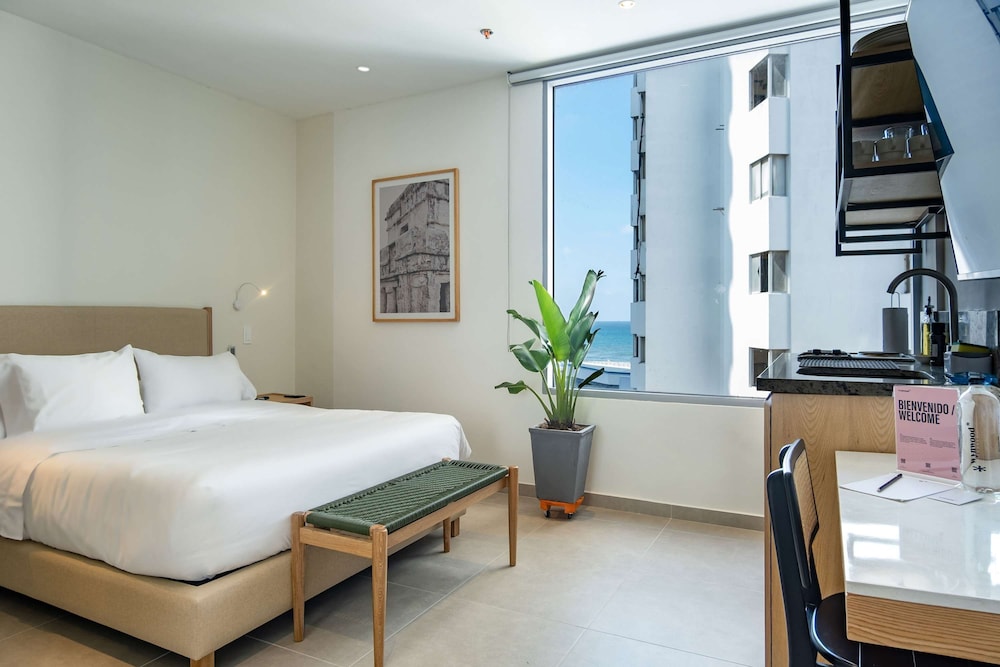 w Comfy 2BR w Beautiful Terrace in CTG