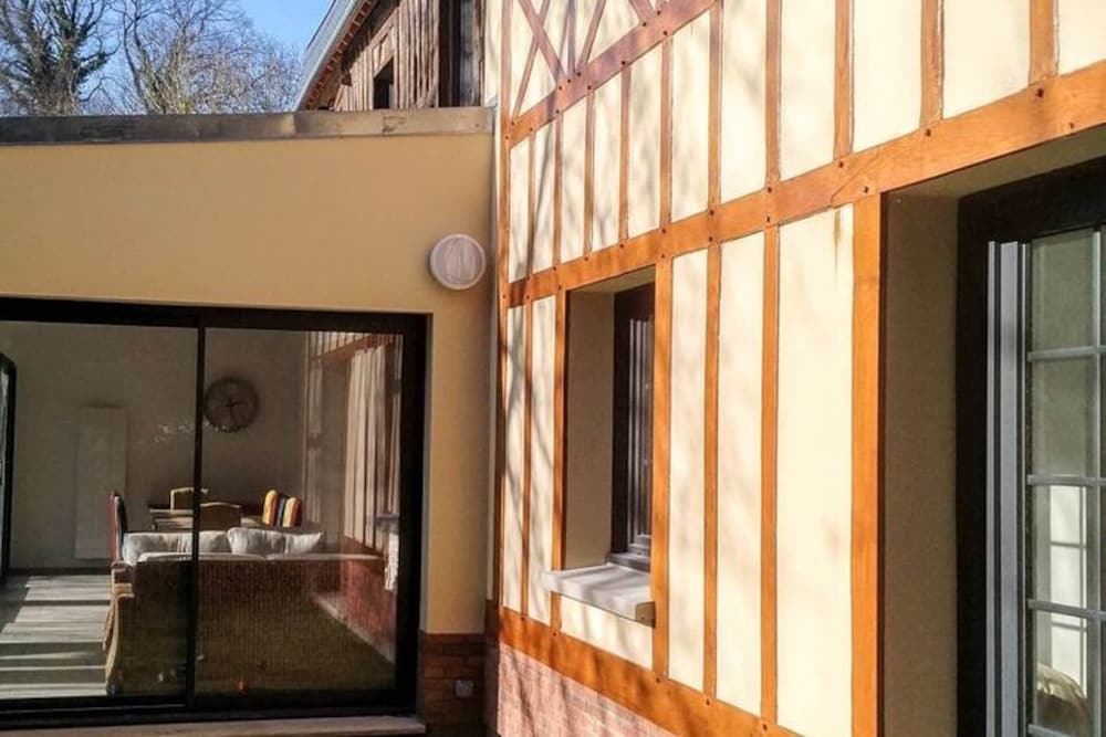 Townhouse Near Bay of Somme and Norman Beaches