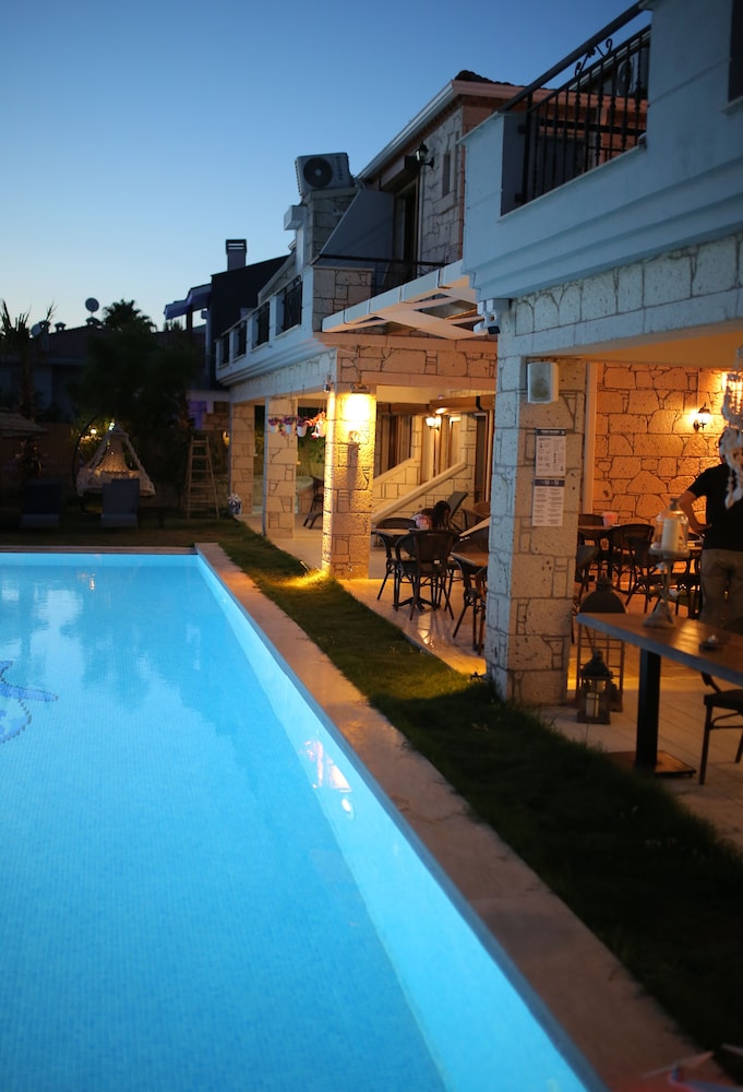 Fizzio Alaçatı Hotel - Image 19