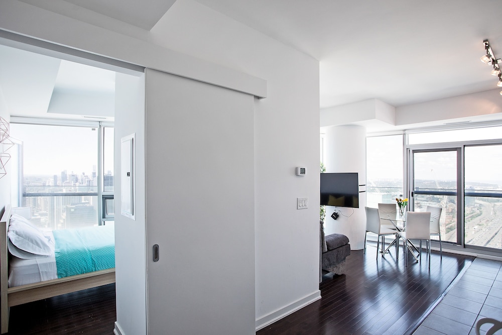 Velvet Stays – Financial District