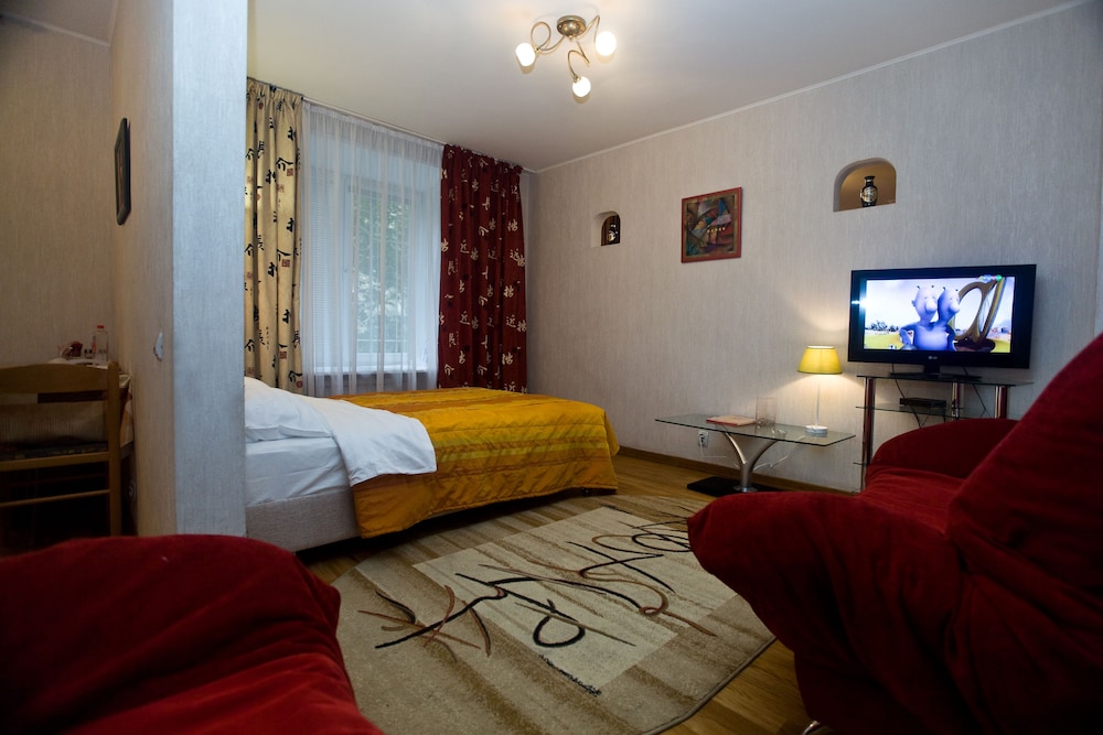 Kvart Boutique Smolenskaya