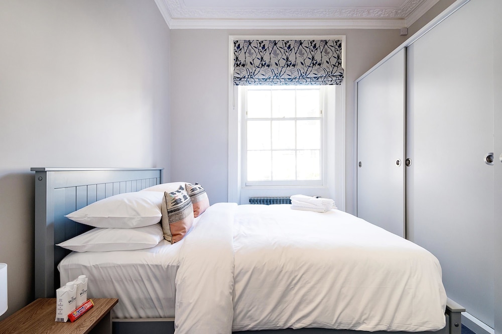 The Notting Hill Townhouse - by Out of Office Lifestyle