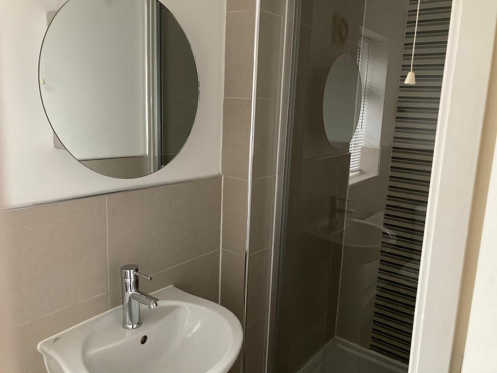 Host Stay Hunters Wood Court