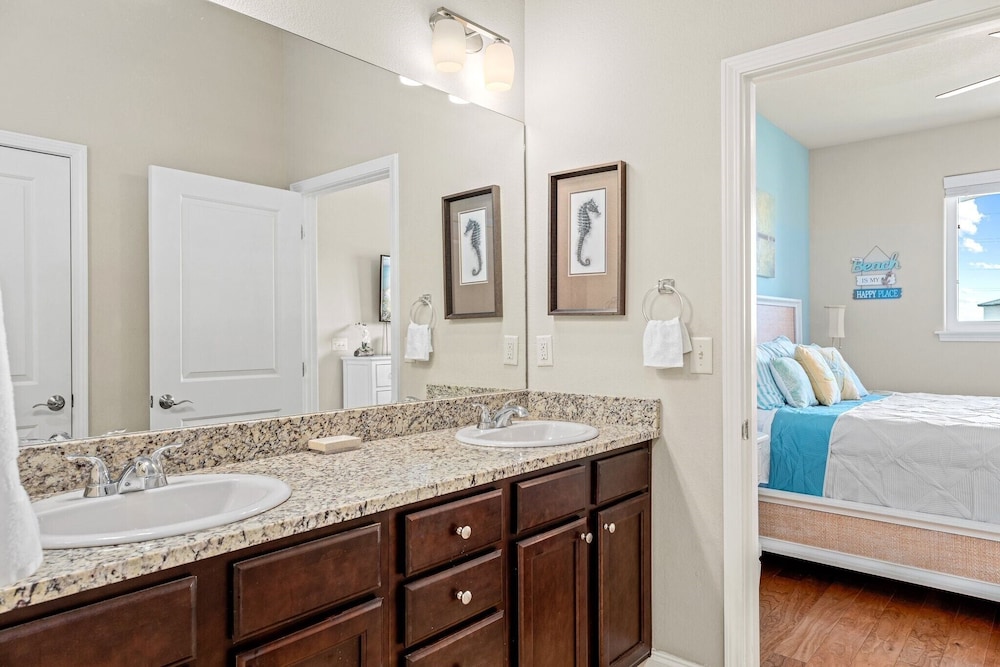 Alerio by Southern Vacation Rentals