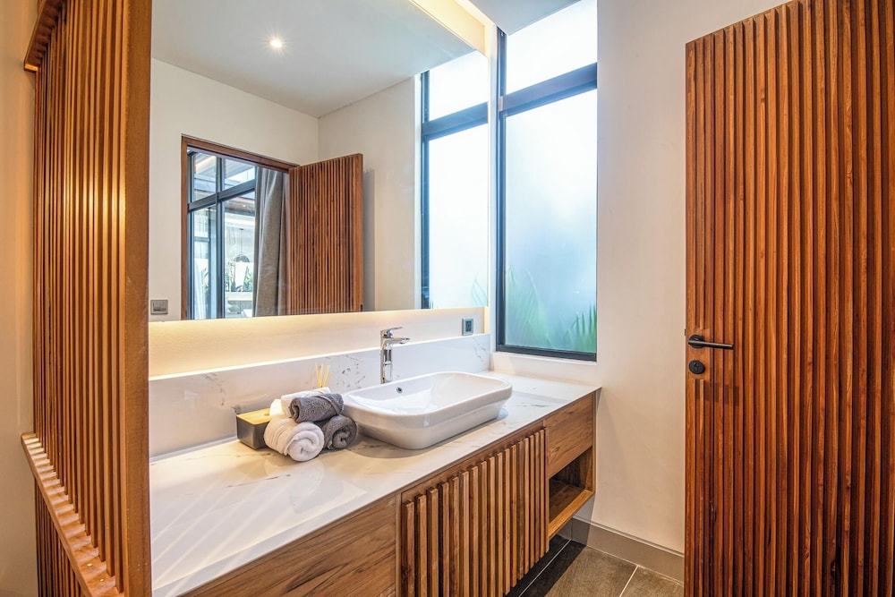 Stunning 6BR Canggu Villa 400m From the Beach