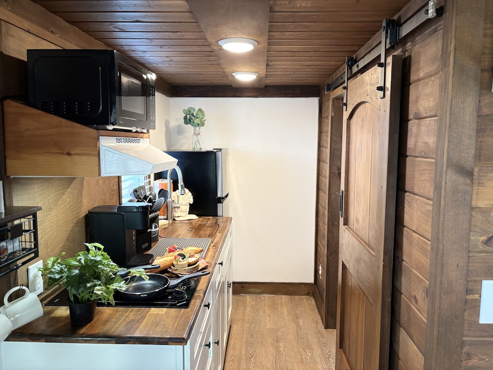 Sojourn Lodging