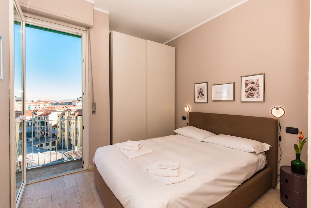 Panoramic Terrace & Mole View Cosy Flat view 3