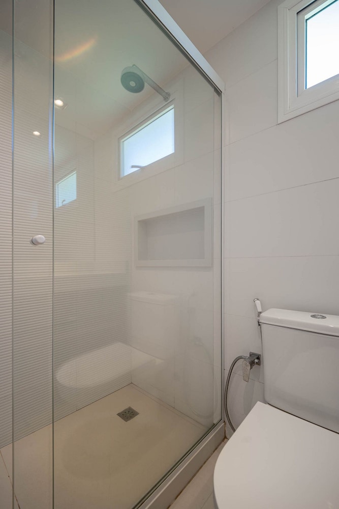 Bz77 Pe na areia Casa jacuzzi 4 suítes