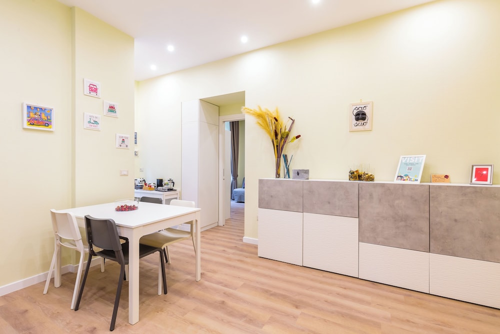 San Marcellino Cool and Central by Napoliapartments
