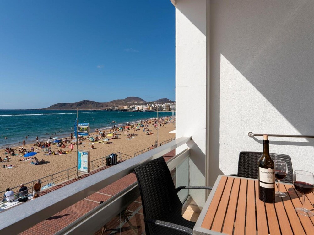 Loft on Las Canteras Beach Terrace sea Views Wifi