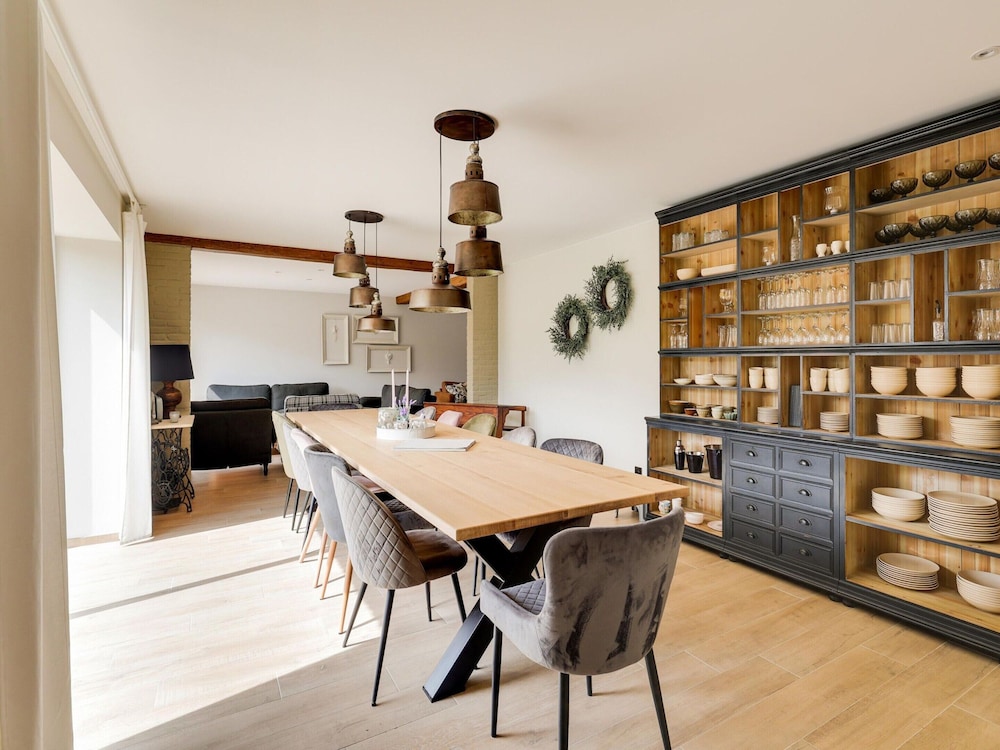 Lush Holiday Home in Limburg With Jacuzzi