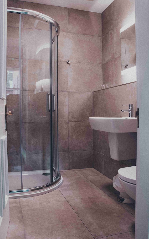 Oxford Vacations - St Margarets Hotel - Property Image 33