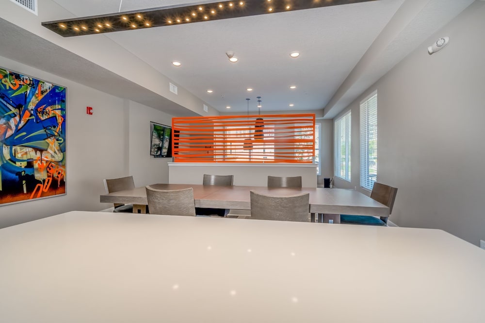 meeting & event spaces