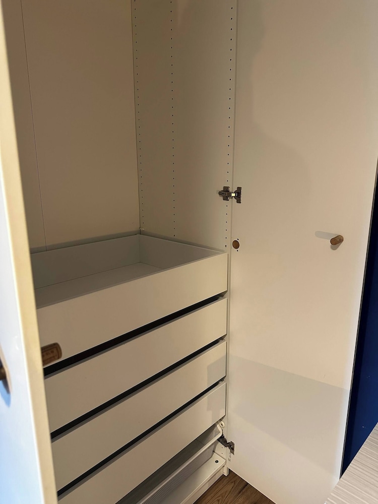 Bright Open-plan Apartment in Welling, South East London