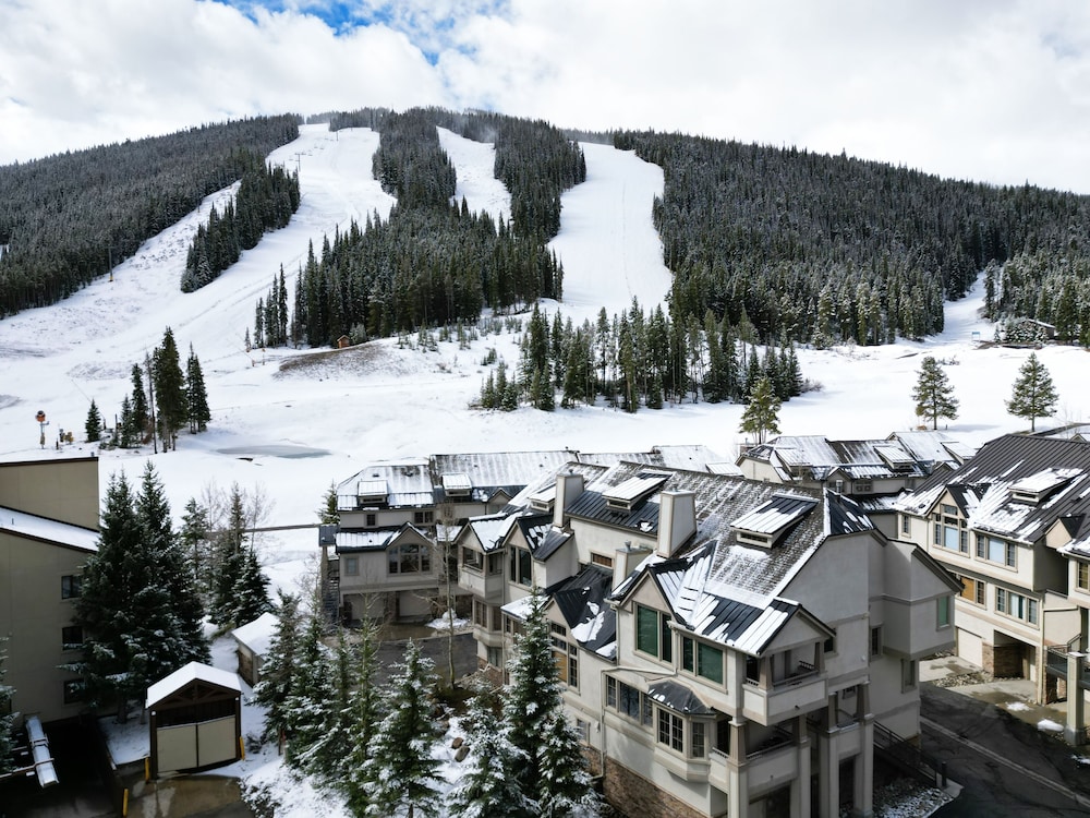 Summit County Vacations - Newly Renovated, Slope-Side Walk-In Walk-Out, Top Floor, Views of Ten Mile Range - ER4 by Redawning - Property Image 20
