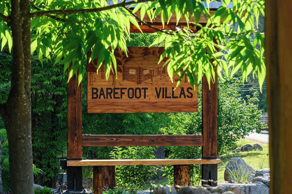 Barefoot Villas Cabin 3 Caribou